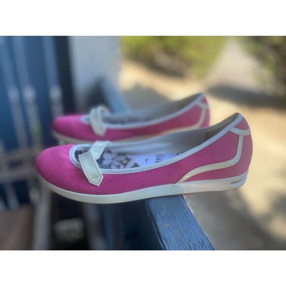 Cole Haan Nike Air Women's Mary Jane Flats and Oxfords Sz 8 - Picture 1 of 9